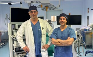 El Hospital Vithas Almería incorpora una innovadora técnica de reparación biológica del manguito rotador