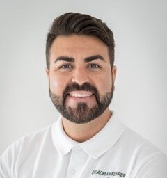 Dr. Adrián Ferrer Chardi