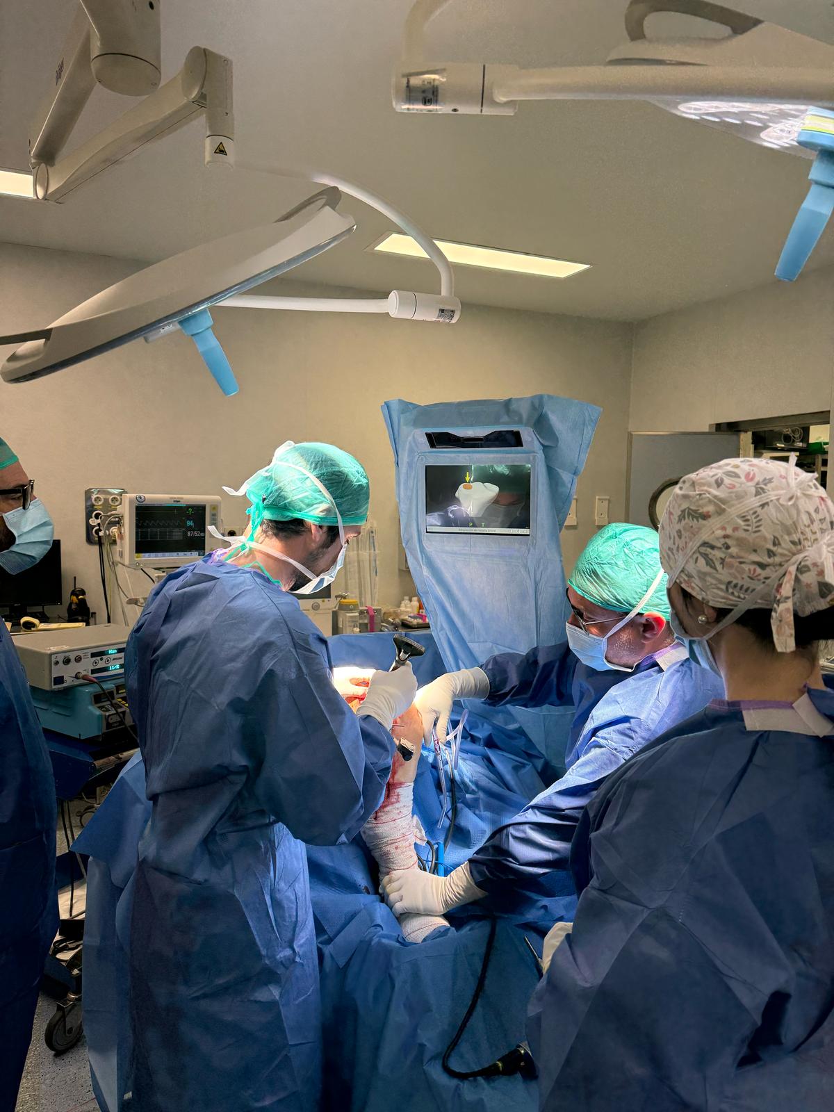 El Hospital Vithas Valencia Consuelo incorpora la cirugía navegada en prótesis de rodilla