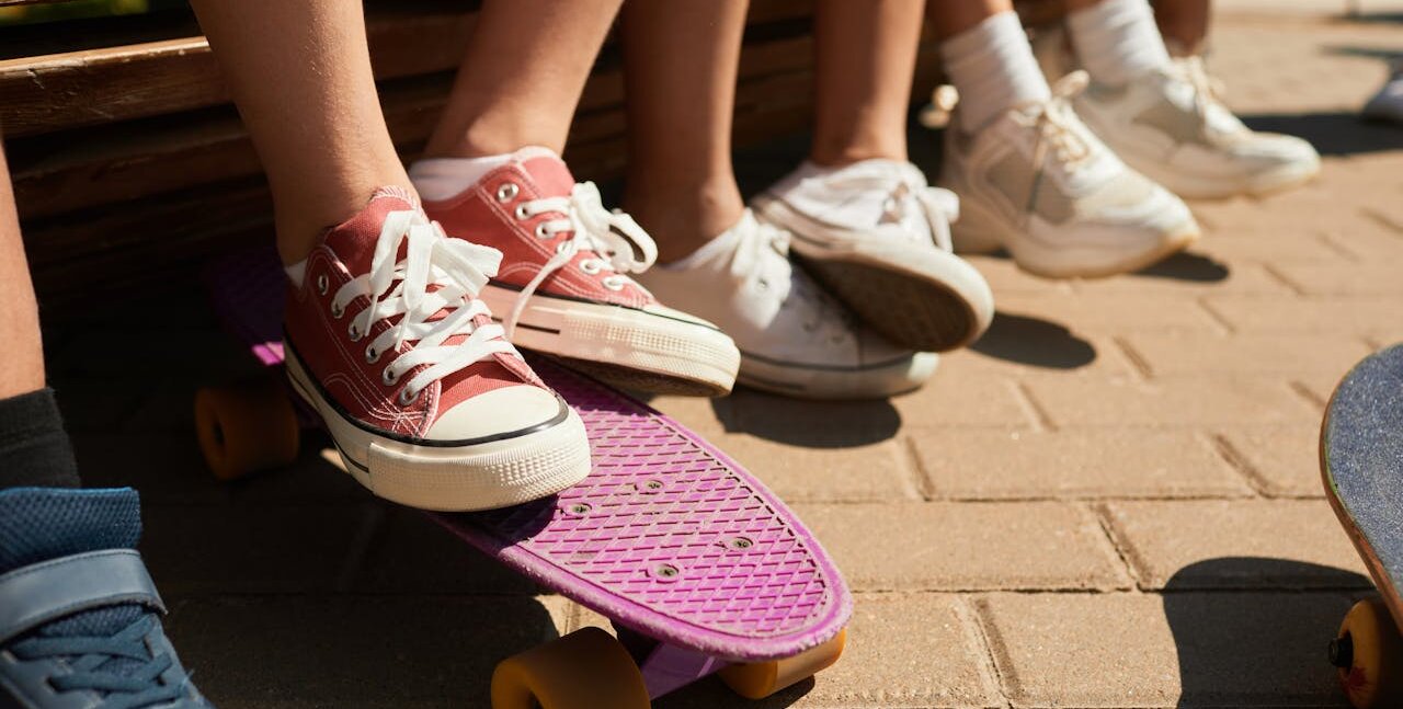 Sandalias sí, pero ¿cuáles? Podólogos de Vithas Málaga ofrecen claves para elegir el calzado infantil ideal en los meses de calor
