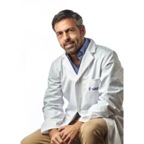 Dr. Gustavo A. De Luiz Martínez