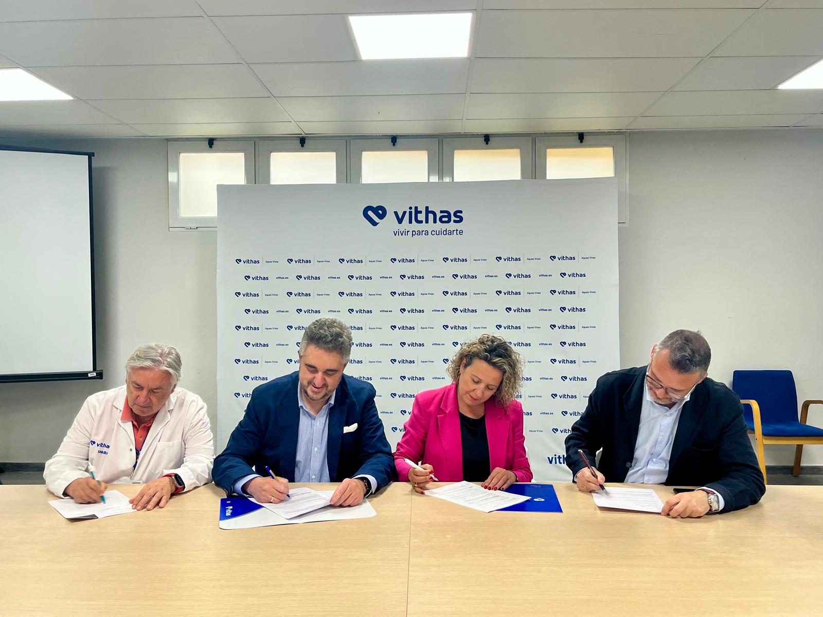 El Hospital Vithas Aguas Vivas y Guadalsalus firman una innovadora alianza para el tratamiento integral de salud mental y adicciones