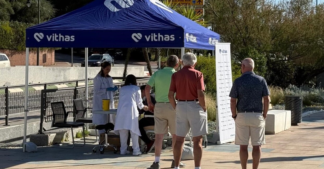 El Hospital Vithas Xanit Estepona celebra el Día Mundial de la Salud Visual realizando revisiones oftalmológicas gratuitas
