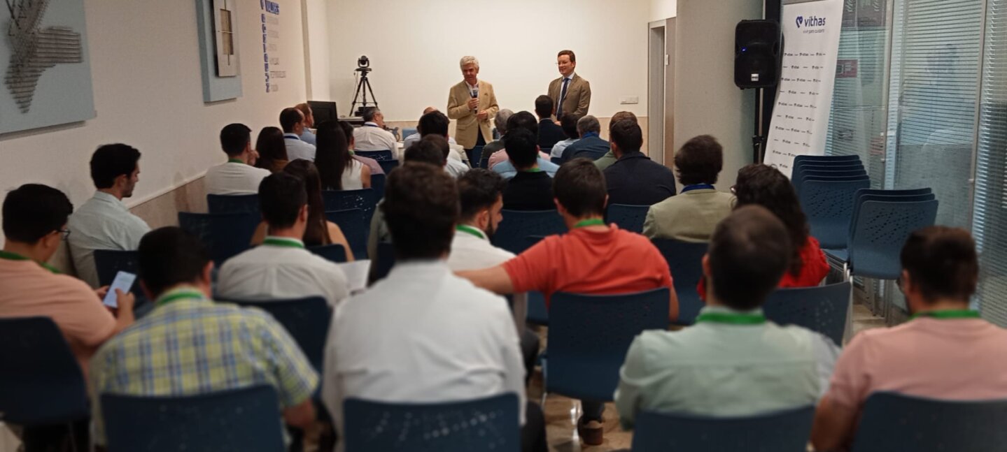 El Hospital Vithas Granada acoge el II Curso Avanzado de Artroplastia de Rodilla con foco en la cirugía robótica y la realidad virtual