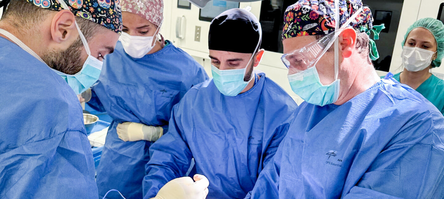 La operación de prótesis de cadera por vía anterior mejora el dolor, la movilidad y la calidad de vida en más del 90% de los pacientes intervenidos