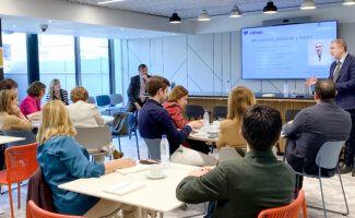 Vithas aborda los problemas relacionados con la microbiota con más de 20 directores médicos de las principales empresas de España