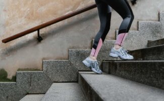 ¿Por qué subir escaleras puede ser tu mejor ejercicio diario?