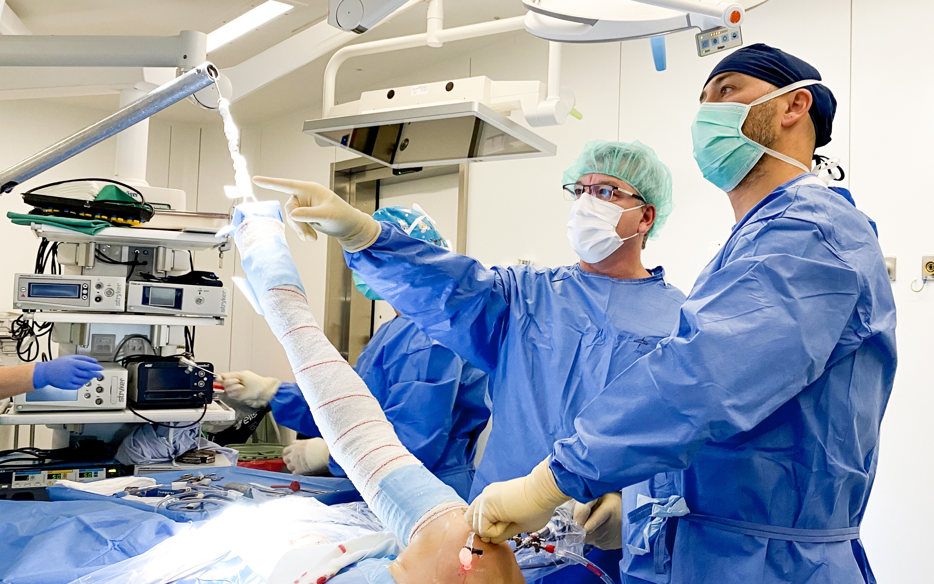 La cirugía de transferencia dorsal es una alternativa segura y eficaz para la rotura de manguito rotador en el hombro sin necesidad de prótesis