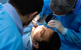 Post-operatorio en cirugía maxilofacial: Claves para una recuperación óptima