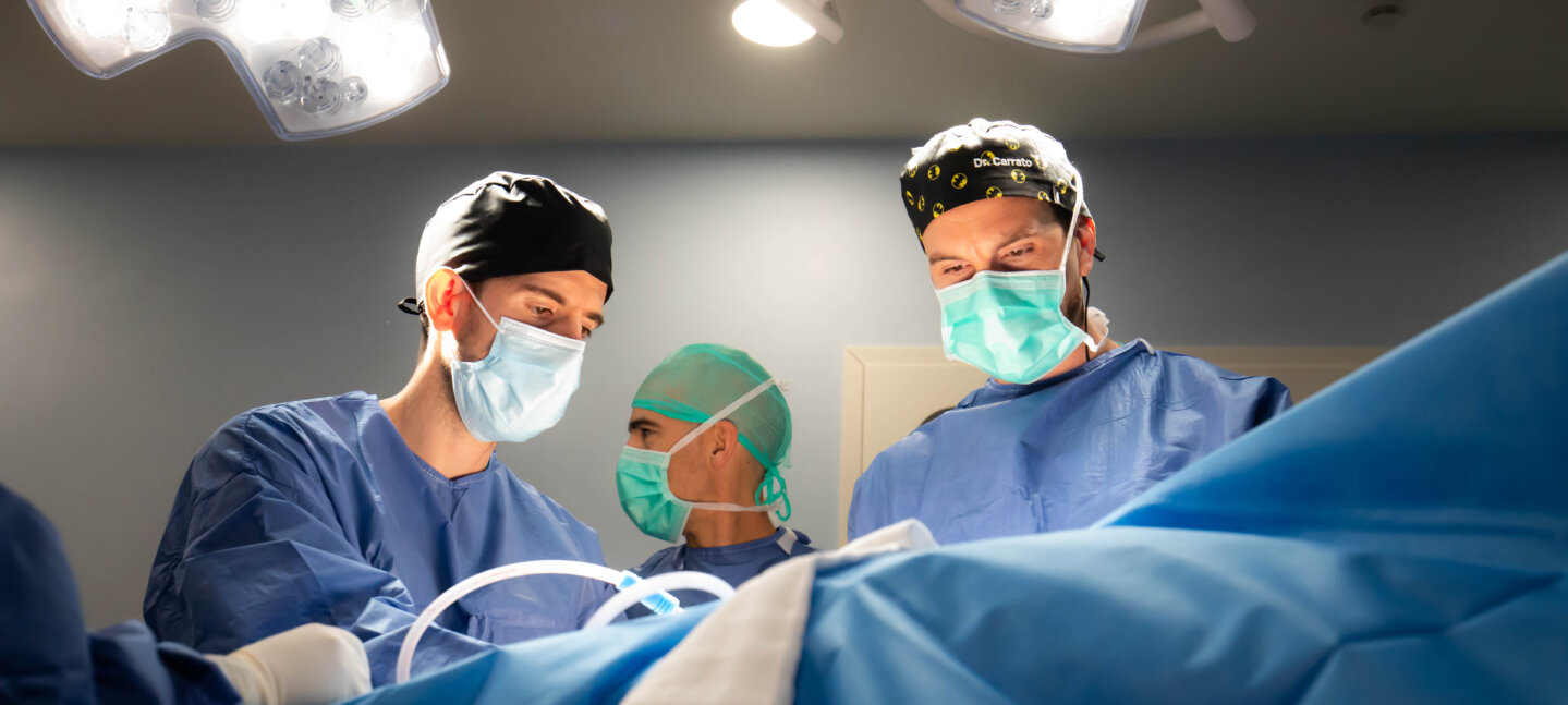 Los Hospitales Vithas de Alicante implantan una técnica pionera en la Comunidad Valenciana para la intervención de prótesis de cadera