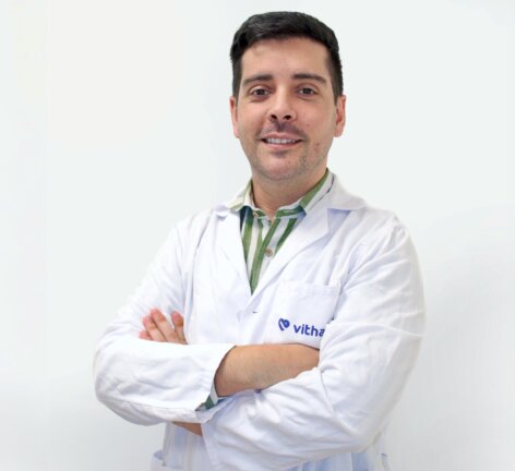 Dr. Aitor Cinza, maxilofacial de Vithas Madrid La Milagrosa