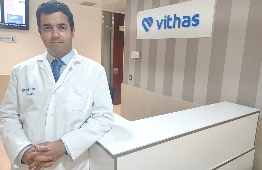Cambio de hábitos en verano: cómo cuidar la espalda entre viajes, playa y deporte