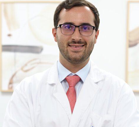 Dr. Millán Longo, especialista en Cirugía Plástica, Estética y Reconstructiva