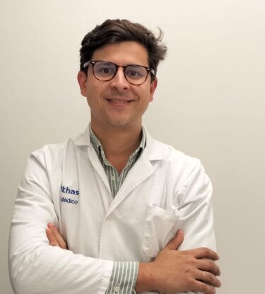 Dr. Chiva San Román, Santiago