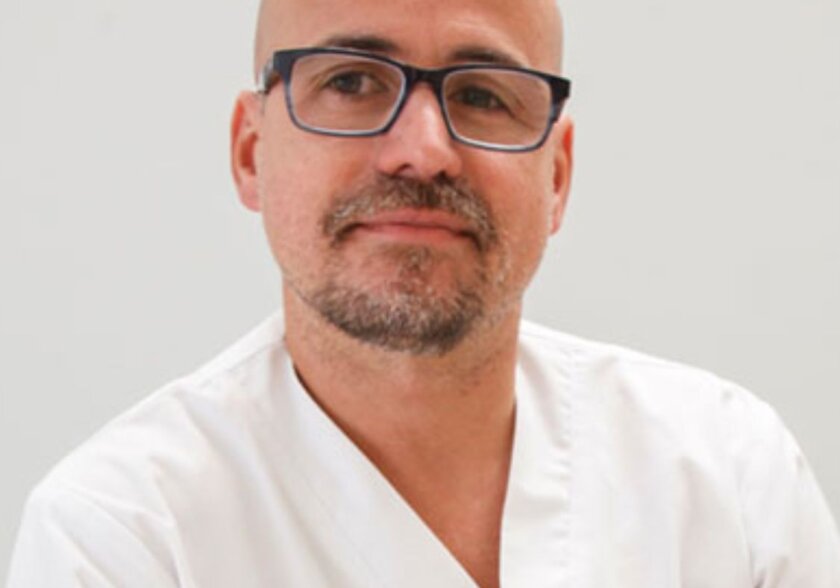 Equipo Dr. Esnal. Grupo de Cirugía Artroscópica y Ortopedia Equipo Dr. Esnal. Grupo de Cirugía Artroscópica y Ortopedia