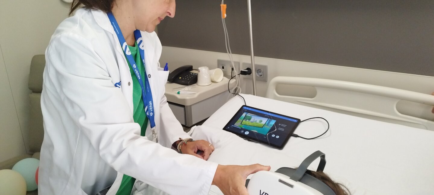 Vithas incorpora gafas de realidad virtual para disminuir el miedo en el paciente pediátrico Vithas incorpora gafas de realidad virtual para disminuir el miedo en el paciente pediátrico