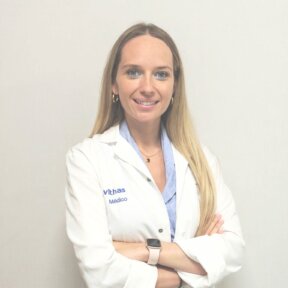 Dra. Cristina Rubio Castellanos es especialista en Cirugía General y del Aparato Digestivo del Hospital Vithas Sevilla