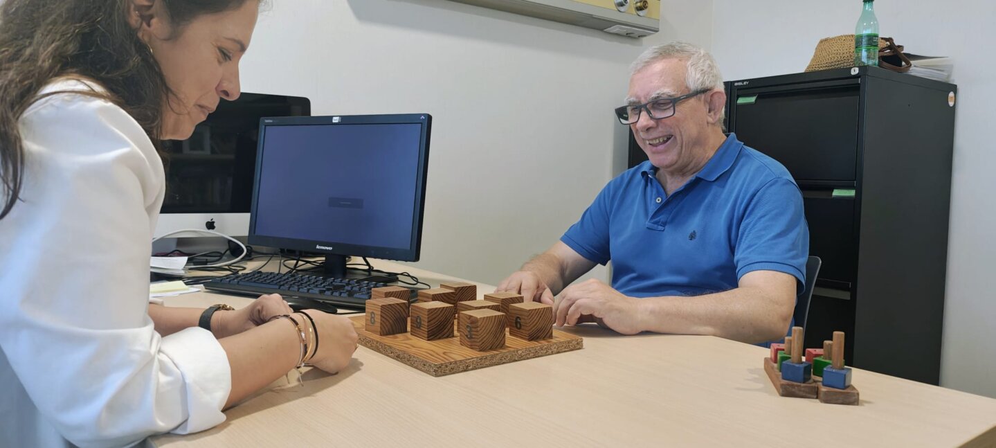 El equipo de neurorrehabilitación de Vithas Sevilla advierte que “dormir mal, vivir estresado y no moverse es la tormenta perfecta para sufrir un ictus”