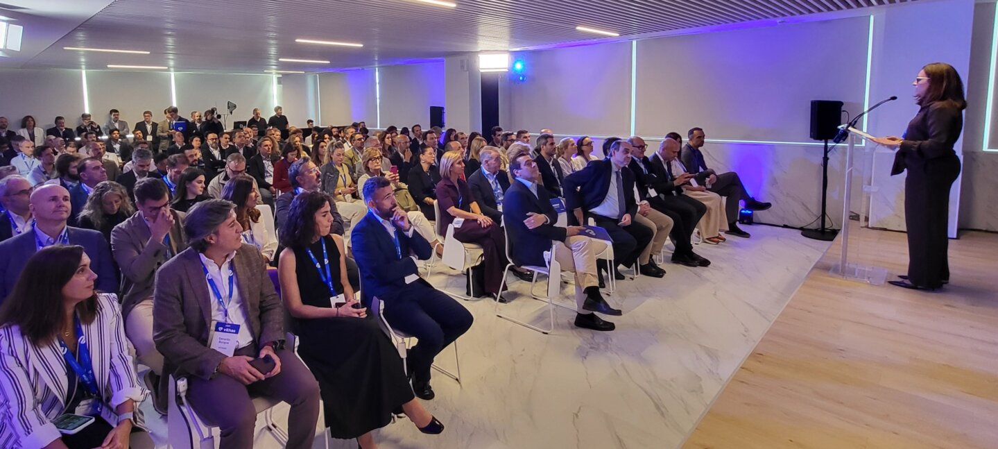 El Hospital Vithas Barcelona reúne a más de 100 directivos de empresas constructoras, de tecnología y equipamiento sanitario