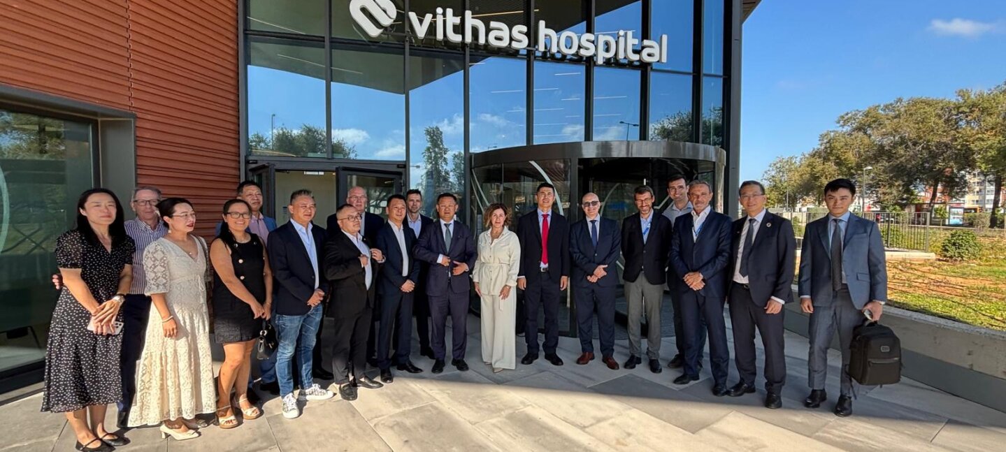 Vithas firma un acuerdo de colaboración con la Federación de Asociaciones Chinas en la Comunidad Valenciana