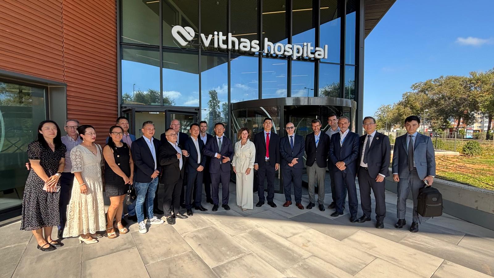 Vithas firma un acuerdo de colaboración con la Federación de Asociaciones Chinas en la Comunidad Valenciana