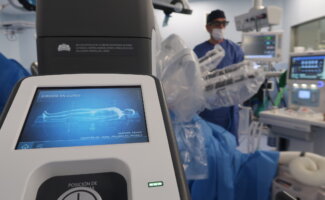 Vithas Andalucía impulsa la salud masculina con tecnología láser y robótica para el tratamiento de patologías urológicas