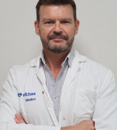 Dr. Villagómez Villegas, David 