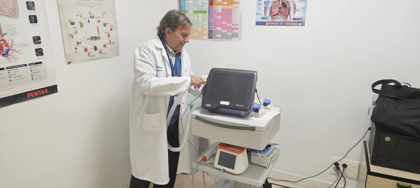 Vithas Madrid Arturo Soria atiende a más de 6.000 pacientes con enfermedades respiratorias cada año y alerta del infradiagnóstico de la EPOC Vithas Madrid Arturo Soria atiende a más de 6.000 pacientes con enfermedades respiratorias cada año y alerta del infradiagnóstico de la EPOC