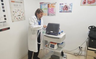 Vithas Madrid Arturo Soria atiende a más de 6.000 pacientes con enfermedades respiratorias cada año y alerta del infradiagnóstico de la EPOC Vithas Madrid Arturo Soria atiende a más de 6.000 pacientes con enfermedades respiratorias cada año y alerta del infradiagnóstico de la EPOC