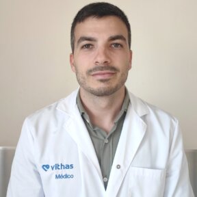 Dr. Miguel Ángel Martín Moya, traumatólogo Vithas Málaga