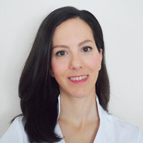 Dra. Mercedes Carazo Bueno