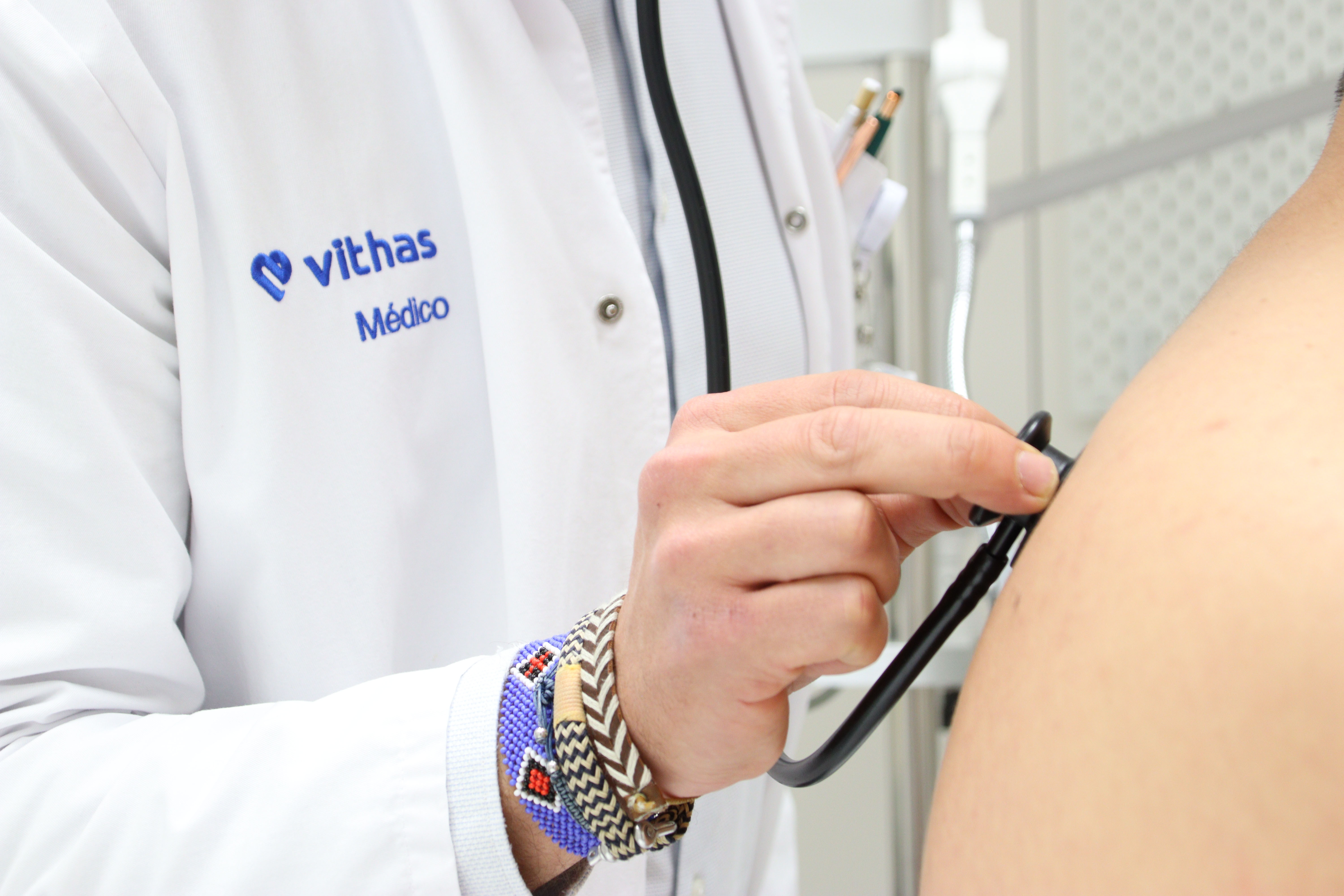 Neumólogos de Vithas Madrid La Milagrosa advierten de las complicaciones por neumonías tras una gripe