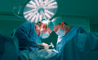 El Hospital Universitario Vithas Madrid La Milagrosa presenta un documental sobre el equipo de neurocirugía del Dr. De la Torre El Hospital Universitario Vithas Madrid La Milagrosa presenta un documental sobre el equipo de neurocirugía del Dr. De la Torre