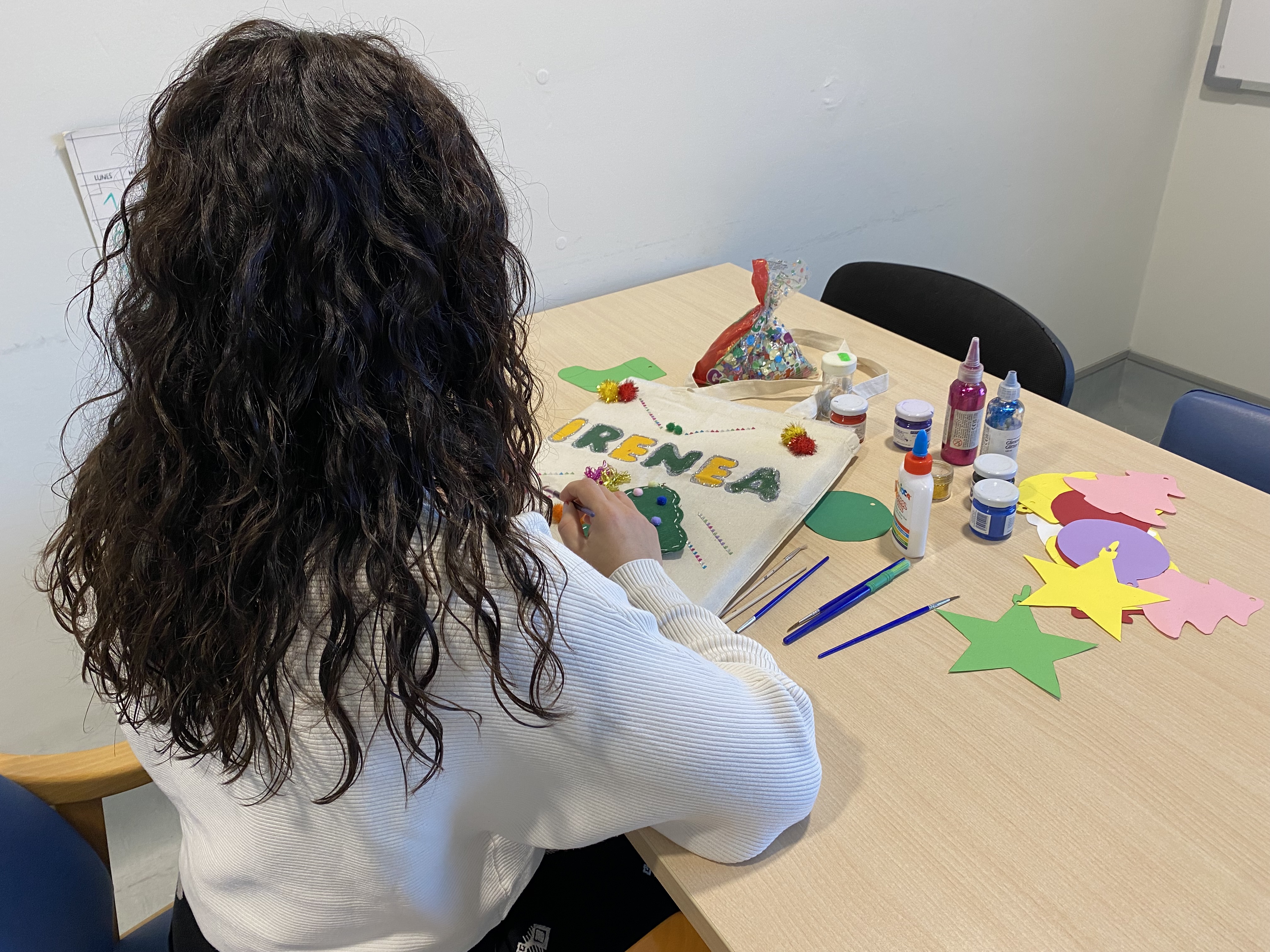 La magia de la Navidad se convierte en terapia en el hospital Vithas Vigo para sus pacientes neurológicos
