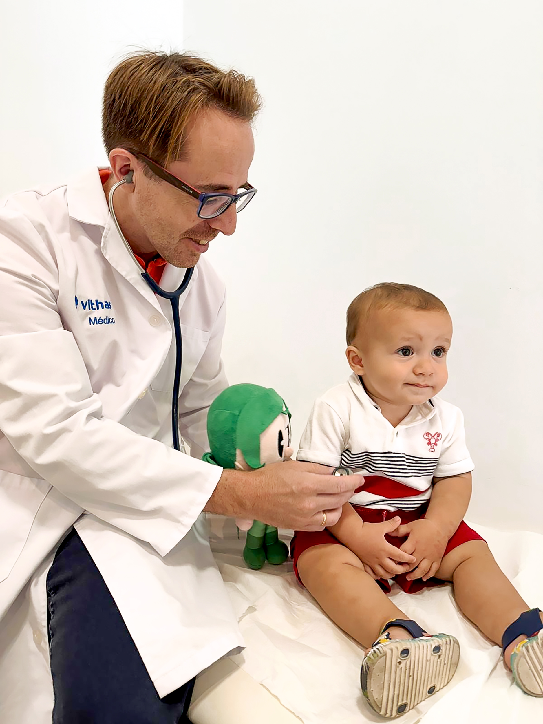 El Hospital Vithas Xanit refuerza su compromiso con la salud infantil con nuevas consultas de subespecialidades pediátricas