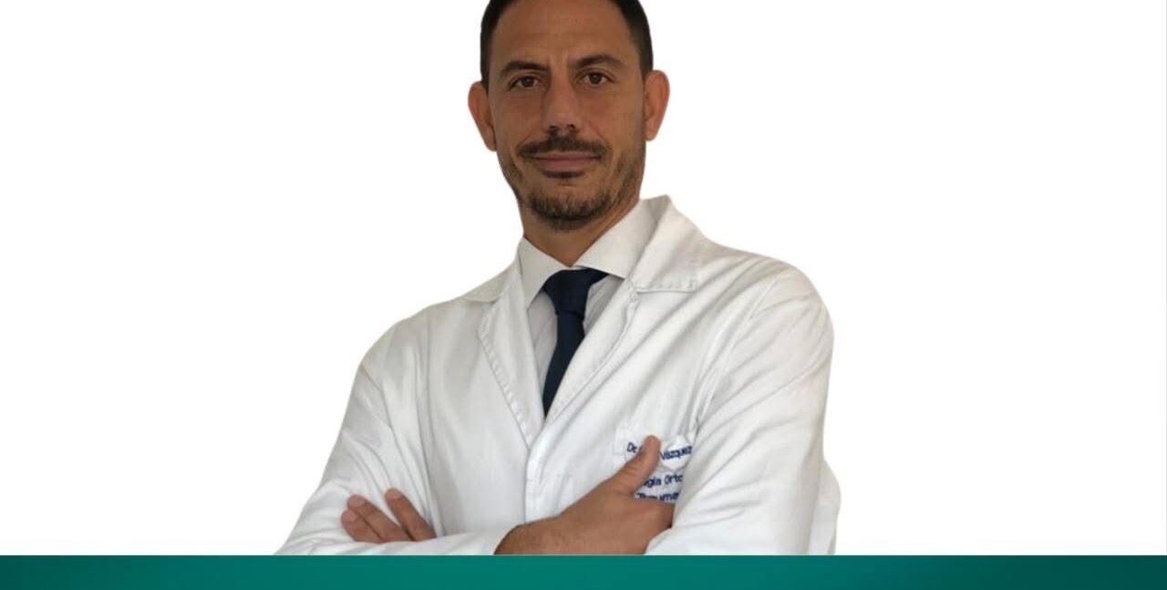 El doctor Claudio Vázquez Colomo, galardonado con la Bandera de Andalucía de Jaén 2026 en la categoría de Deporte