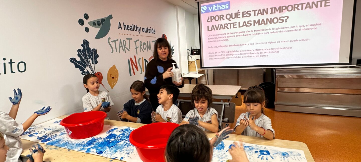 Vithas Las Palmas enseña a lavarse las manos a 150 escolares del Brains Vithas Las Palmas enseña a lavarse las manos a 150 escolares del Brains