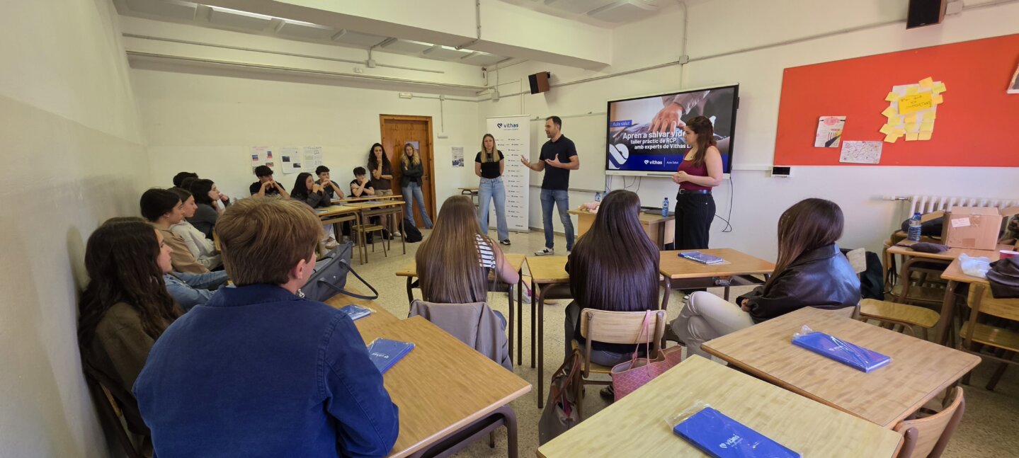 Vithas Lleida acerca la reanimación cardiopulmonar a alumnos del Col·legi Claver