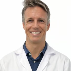 Dr. Enrique Canelles Corell