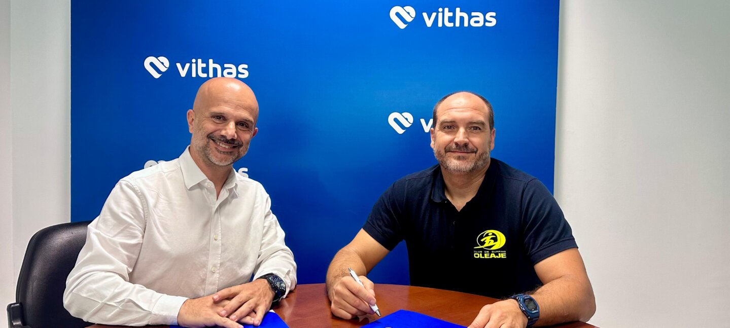 Vithas se alía con el Club de Surfing Oleaje para garantizar la salud de sus integrantes
