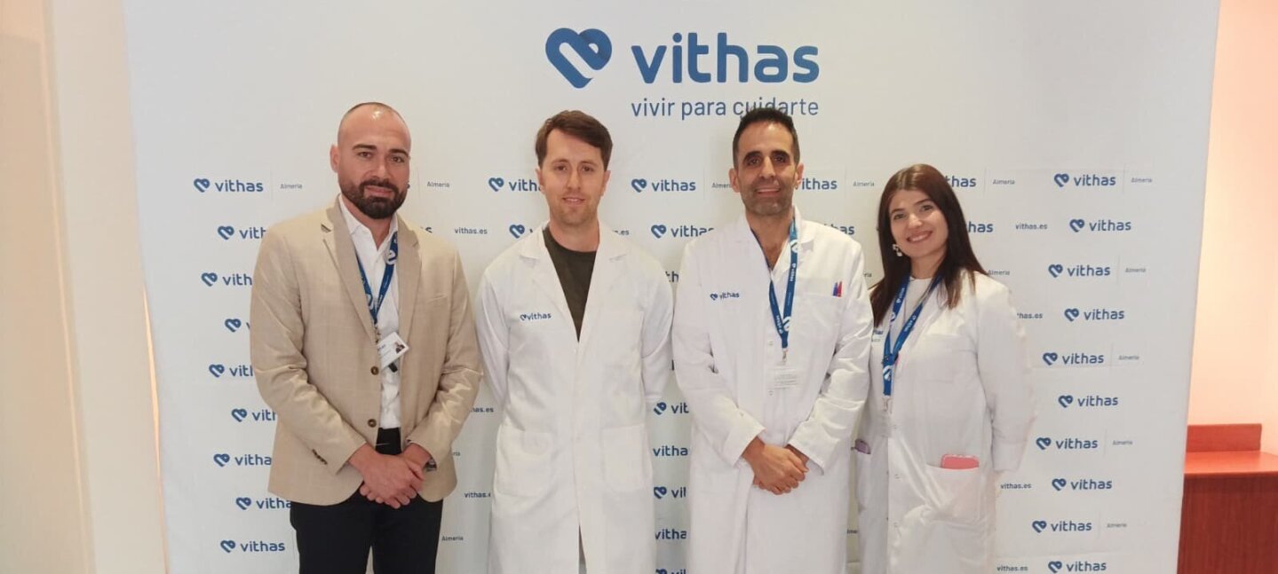 El Hospital Vithas Almería y FisioMuro Almería firman un acuerdo de colaboración para reforzar la atención integral al paciente