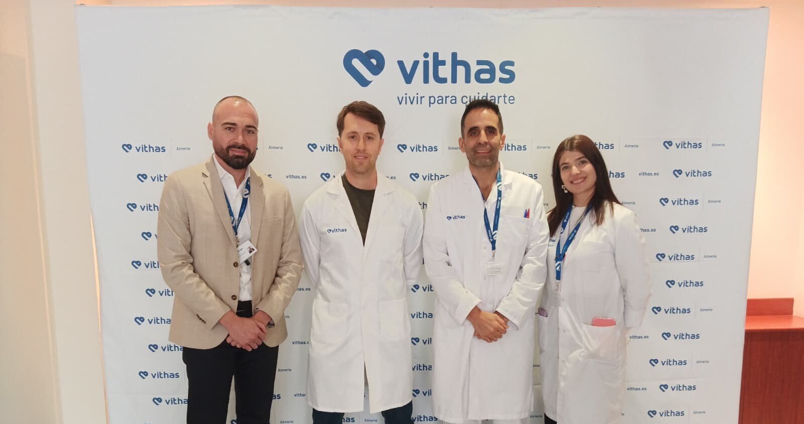 El Hospital Vithas Almería y FisioMuro Almería firman un acuerdo de colaboración para reforzar la atención integral al paciente
