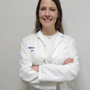 La Dra. Marta Camacho Sánchez es especialista en Ginecología y Obstetricia en el Hospital Vithas Sevilla dentro del equipo INSEGO.