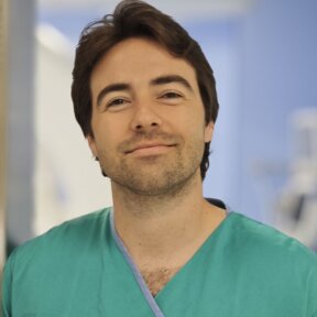 Dr. Juan Beteré Reynolds