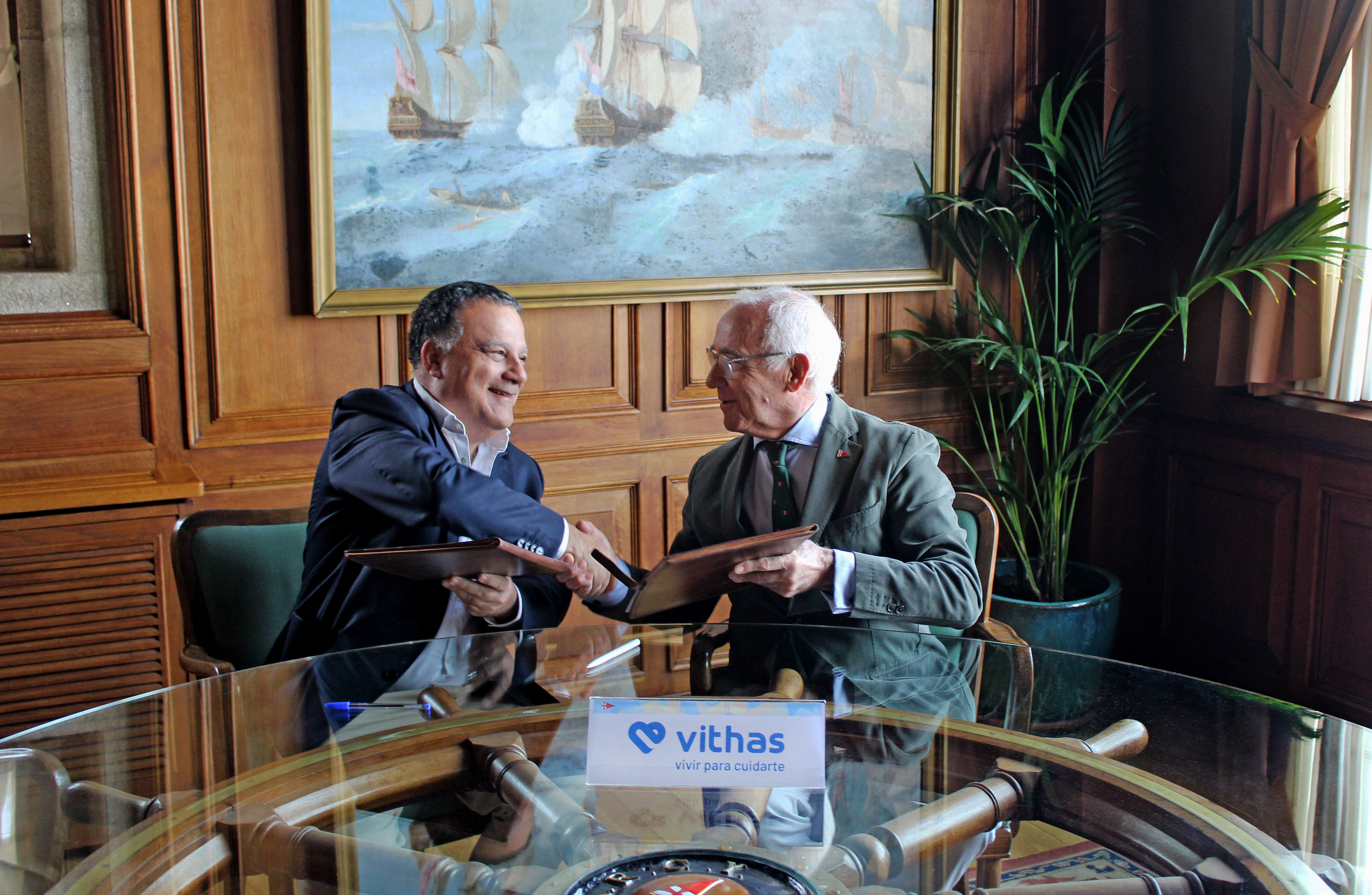 Vithas Vigo realizará chequeos deportivos de alto nivel a regatistas y alumnos de vela del Monte Real Club de Yates de Baiona