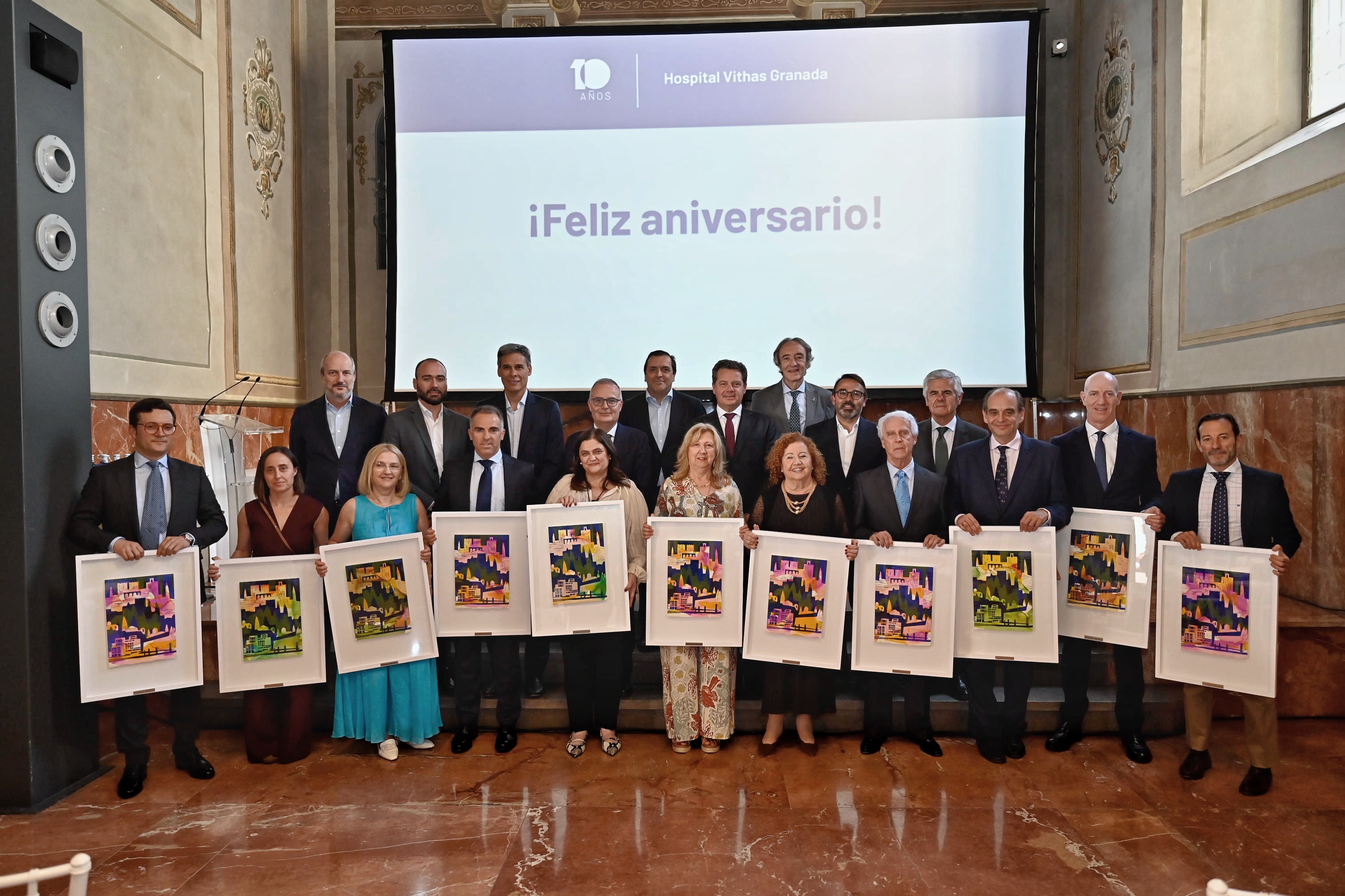 Vithas Granada celebra una década de crecimiento, excelencia sanitaria e innovación junto a las principales instituciones