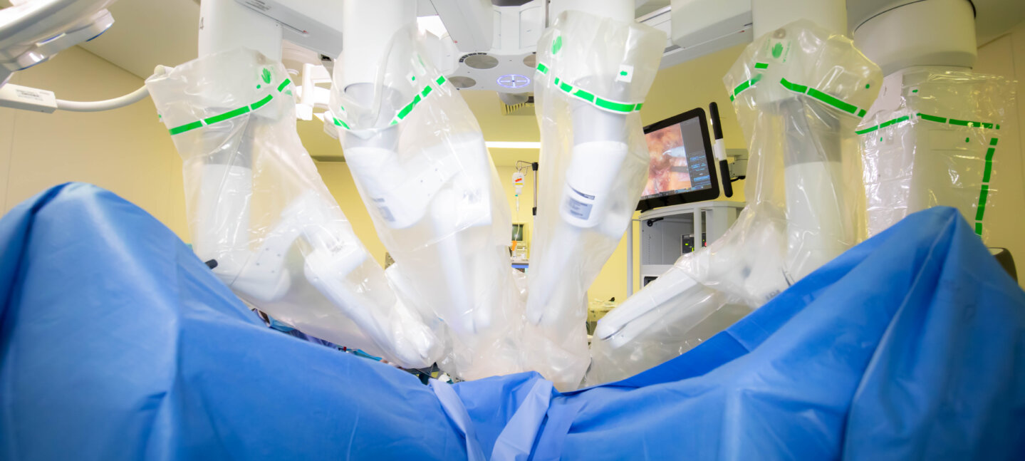 Vithas Málaga incorpora el robot quirúrgico Da Vinci, para la realización de cirugías de máxima precisión