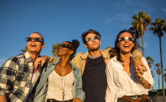 Vithas Valencia Turia recuerda las claves para disfrutar el eclipse solar de agosto sin riesgos oculares