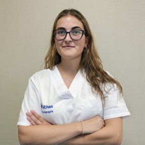 Carmen Castilla Fernández es especialista en Fisioterapia en el Hospital Vithas Sevilla