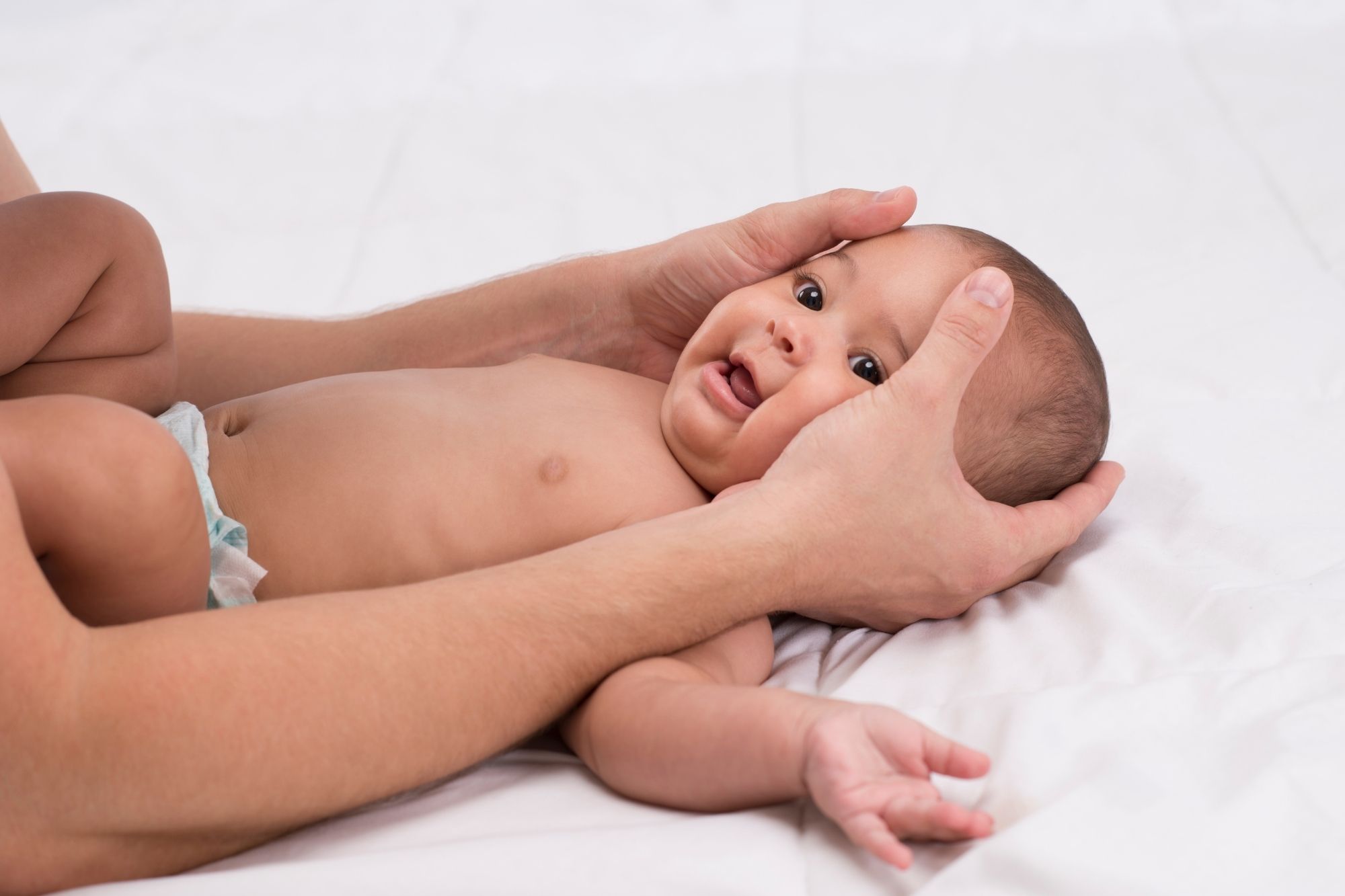 Pediatras de Vithas Granada alertan del aumento de golpes de calor en bebés y niños